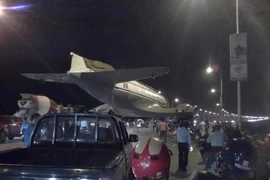 Sự thật tin đồn "máy bay hạ cánh trên cầu Vĩnh Tuy"