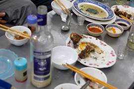 Rượu say, dùng dao đâm chết bạn thân từ thủa nhỏ