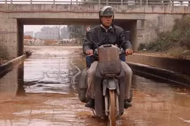 Đã đấu nối lại đường nước sạch sông Đà bị vỡ