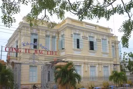 Con công tử Bạc Liêu ''cười mũi'' các đại gia đốt tiền