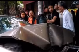 Hãi hùng xem cảnh lái xe say rượu, suýt đâm người