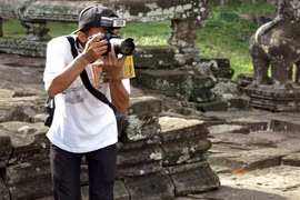 Những thợ ảnh lạ lùng ở khu đền Angkor (P3)