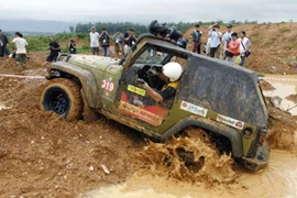 Giải đua xe ô tô địa hình VN 2012