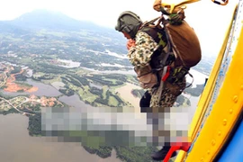 Xem bộ đội đặc công Việt Nam xâm nhập từ trực thăng