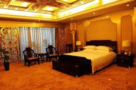 Hà Nội xuất hiện căn hộ mạ vàng giá...100 tỉ đồng