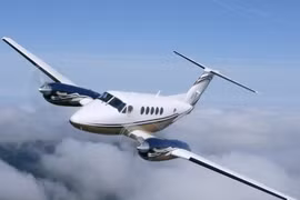 Máy bay nổ tung, 8 người thiệt mạng