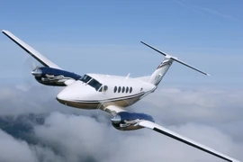 Máy bay nổ tung, 8 người thiệt mạng