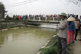 “Sốc“ vì “giáo trình” dạy tự sát, lớp học tự tử miễn phí!