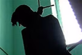 Một người treo cổ chết vì nắng nóng?