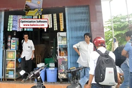 Táo tợn trộm, cướp tiệm tạp hóa giữa ban ngày