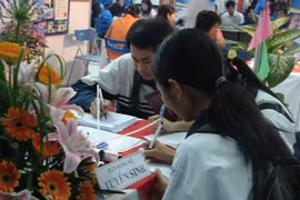 Kỳ tuyển sinh ĐH, CĐ 2012 sẽ kéo dài đến hết năm