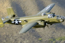 Ngắm dàn máy bay chiến đấu cổ của tỷ phú Mỹ