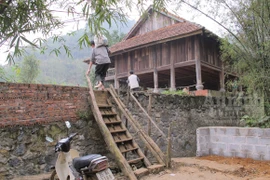 “Lẻn” vào ngôi chùa lớn nhất Việt Nam bằng đường “tiểu ngạch”