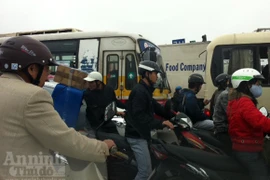 Hà Nội cuối năm, đường nào cũng tắc