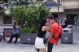 Phát kinh vì “Kiss Cam” phiên bản Việt 