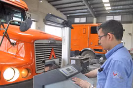 Hàng loạt trung tâm đăng kiểm vi phạm