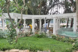 Dự án cải tạo khu vui chơi bán đảo hồ Đống Đa: Dỡ bỏ nhiều hạng mục sai phạm