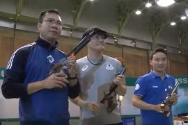 Hoàng Xuân Vinh "khai súng" bằng huy chương Bạc thế giới