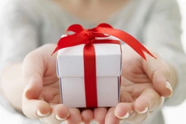 Hà Nội: Nghiêm cấm cán bộ chúc Tết, tặng quà cấp trên