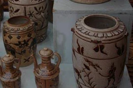 Trưng bày men gốm cổ Lý-Trần