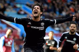 Pato và kỷ lục không tưởng