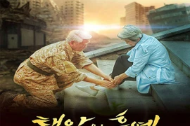 Cặp đôi cao tuổi chụp ảnh gây sốt trên mạng