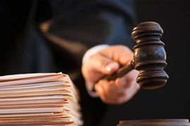 Cha mẹ kiện con vì ngỗ ngược