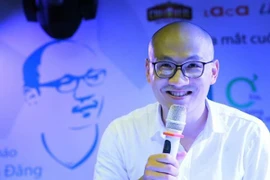 Làng bóng đá Việt trong mắt Phan Đăng