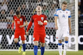 Chơi thất vọng, Anh bị xứ Wales qua mặt