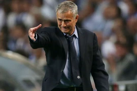 Tỷ phú Abramovich ra phán quyết về Mourinho