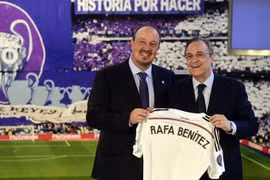 Chủ tịch CLB Real Florentino Perez bất ngờ "cứu" HLV Benitez
