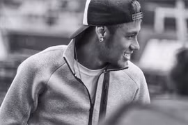 Neymar vượt mặt Ronaldo trở thành biểu tượng hàng đầu của Nike