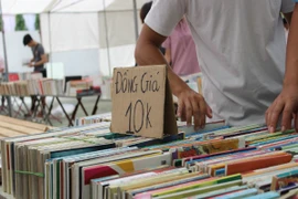 Nhộn nhịp không gian sách cũ tháng 8