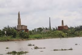 Tìm thấy xác nghi can vụ án cô gái lõa thể trong nhà nghỉ