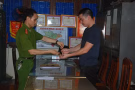 Nghiện ma túy “đá”, cưỡng đoạt chủ hiệu vàng