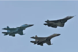 Nga tiếp nhận 60 máy bay chiến đấu Sukhoi và Yak-130 vào năm 2015