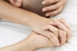 Màng trinh chỉ bị rách khi giao hợp?