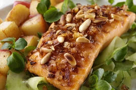 Cá và các loại hạt giảm nguy cơ sa sút trí tuệ