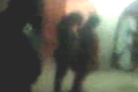 Bị bắt vì “mây mưa” ngay tại bể bơi công cộng