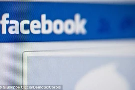 Tóm gọn kẻ định giở trò đồi bại với bạn chat 12 tuổi