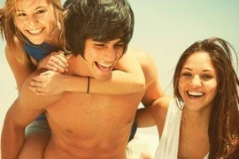 "Say nắng" người yêu của bạn thân