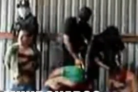 Chặt đầu 5 thành viên băng đảng đối địch rồi tung lên mạng