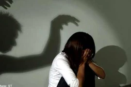 Cha thú tính liên tục cưỡng dâm 3 cô con gái