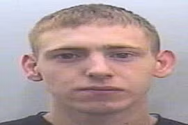 Con gái 12 tuổi cứu mẹ thoát khỏi tên yêu râu xanh 