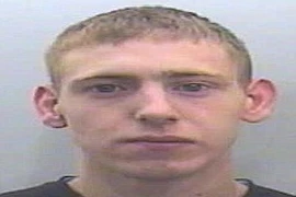 Con gái 12 tuổi cứu mẹ thoát khỏi tên yêu râu xanh 