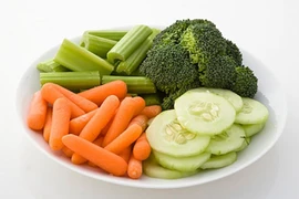 Trái cây và rau hỗ trợ cai thuốc lá