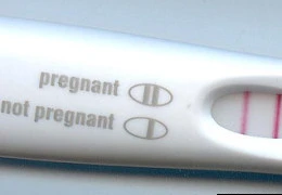 Đàn ông nên dùng... que thử thai hàng tháng!