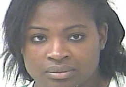 Bị bắt khi ăn trộm, mẹ dùng con làm “lá chắn” để tẩu thoát