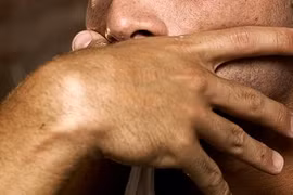 Các bệnh tình dục có thể biểu hiện trên khuôn mặt