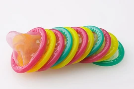 Sử dụng 2 bao cao su liệu có an toàn hơn?